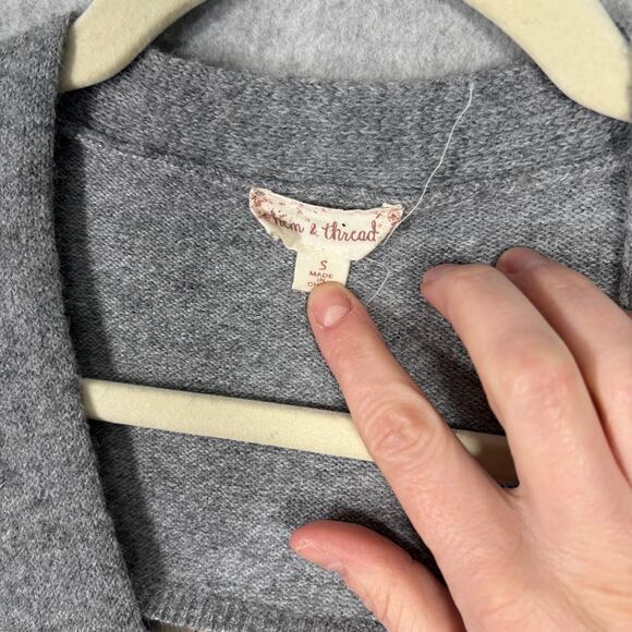 Hem Thread Cardigan Sweater Womens Small Grey Plaid Button Grandpa Grunge Preppy - Picture 7 of 10